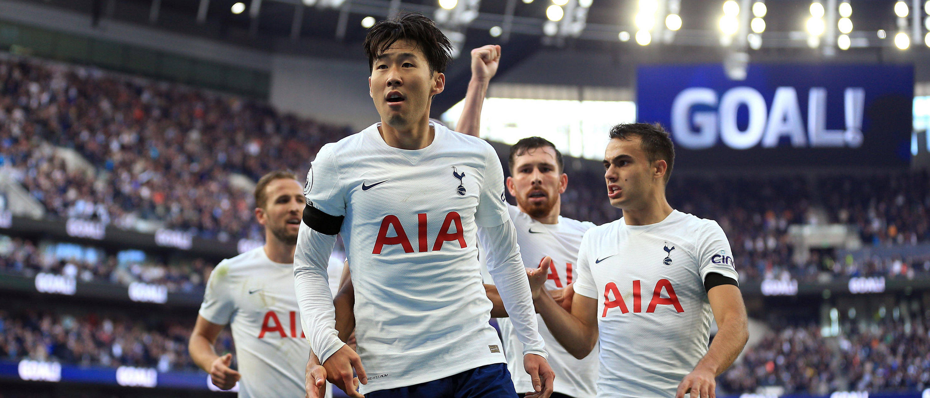 爱游戏-托特纳姆冲刺阶段单刀错失，志在欧联名次提升，底气十足，更衣室氛围转暖-爱游戏