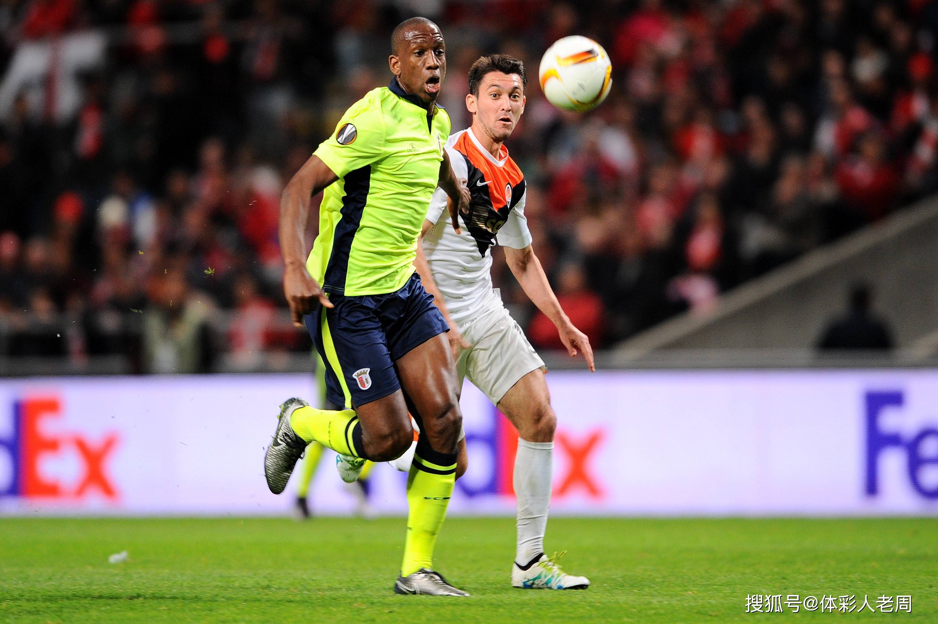 关于清晨突围战来临；皇家社会围绕西甲复出首秀；质疑声仍在；更衣室氛围转暖的信息